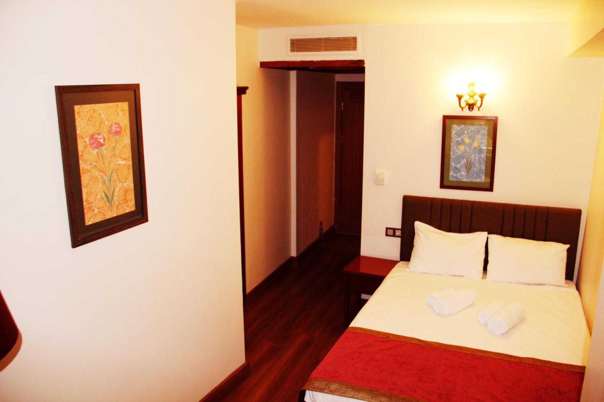 Hotel Erguvan - Special Category Istanbul Exterior photo