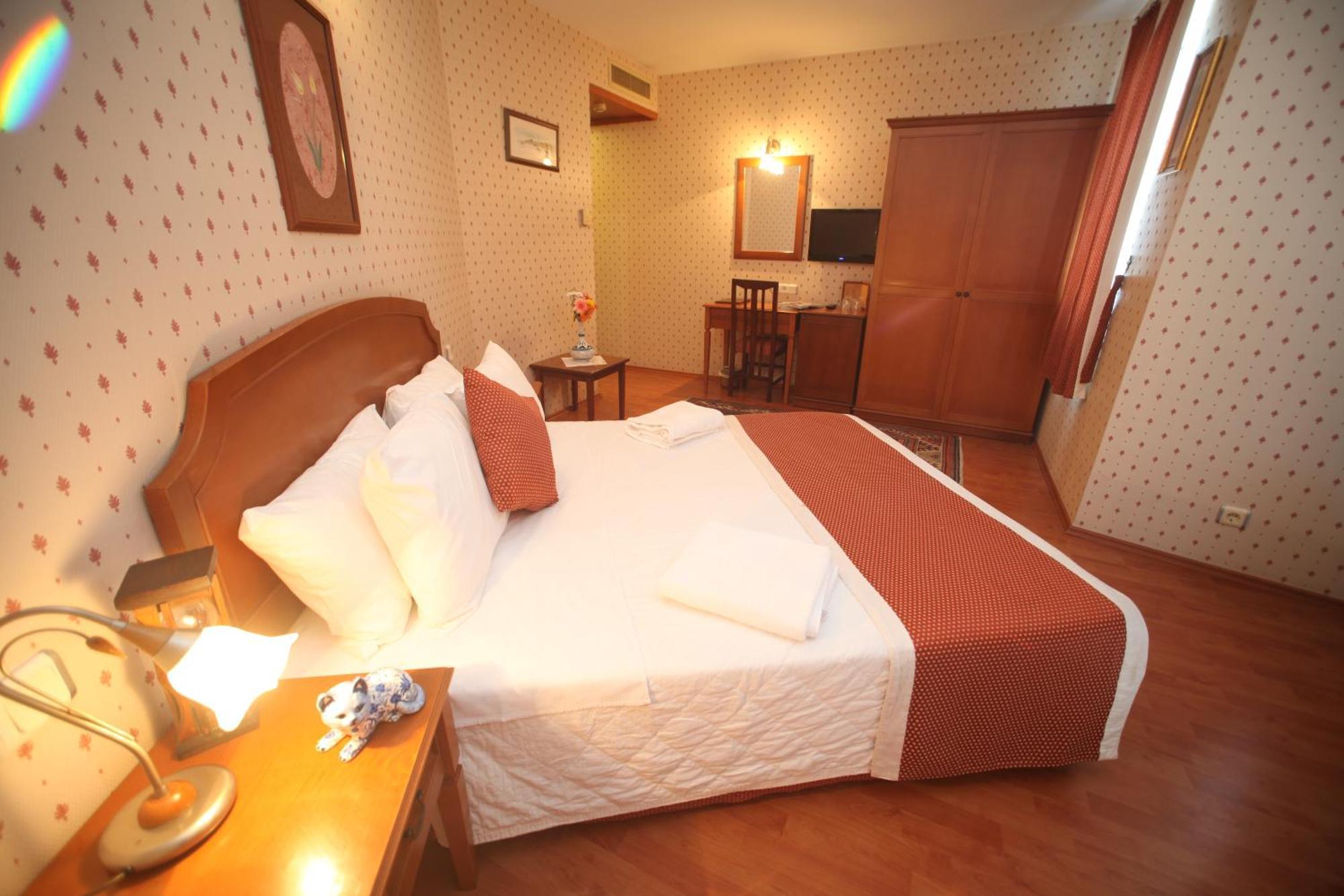 Hotel Erguvan - Special Category Istanbul Exterior photo