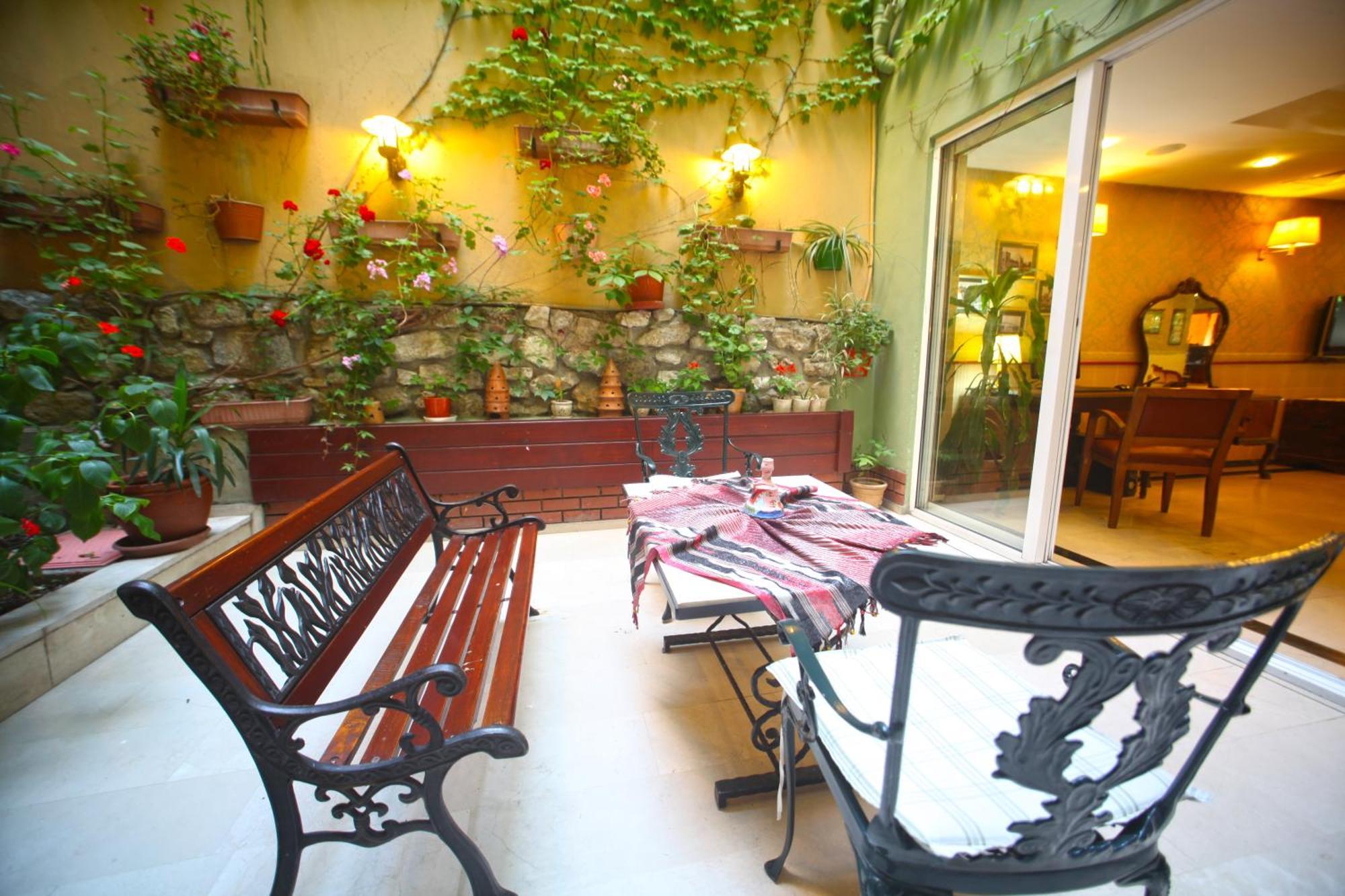 Hotel Erguvan - Special Category Istanbul Exterior photo
