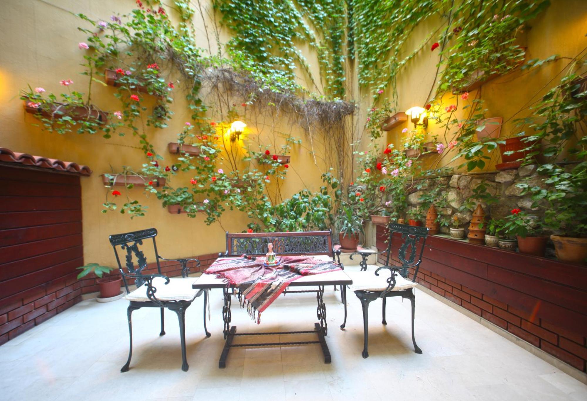 Hotel Erguvan - Special Category Istanbul Exterior photo