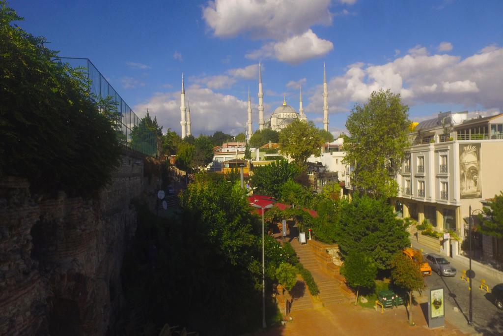 Hotel Erguvan - Special Category Istanbul Exterior photo